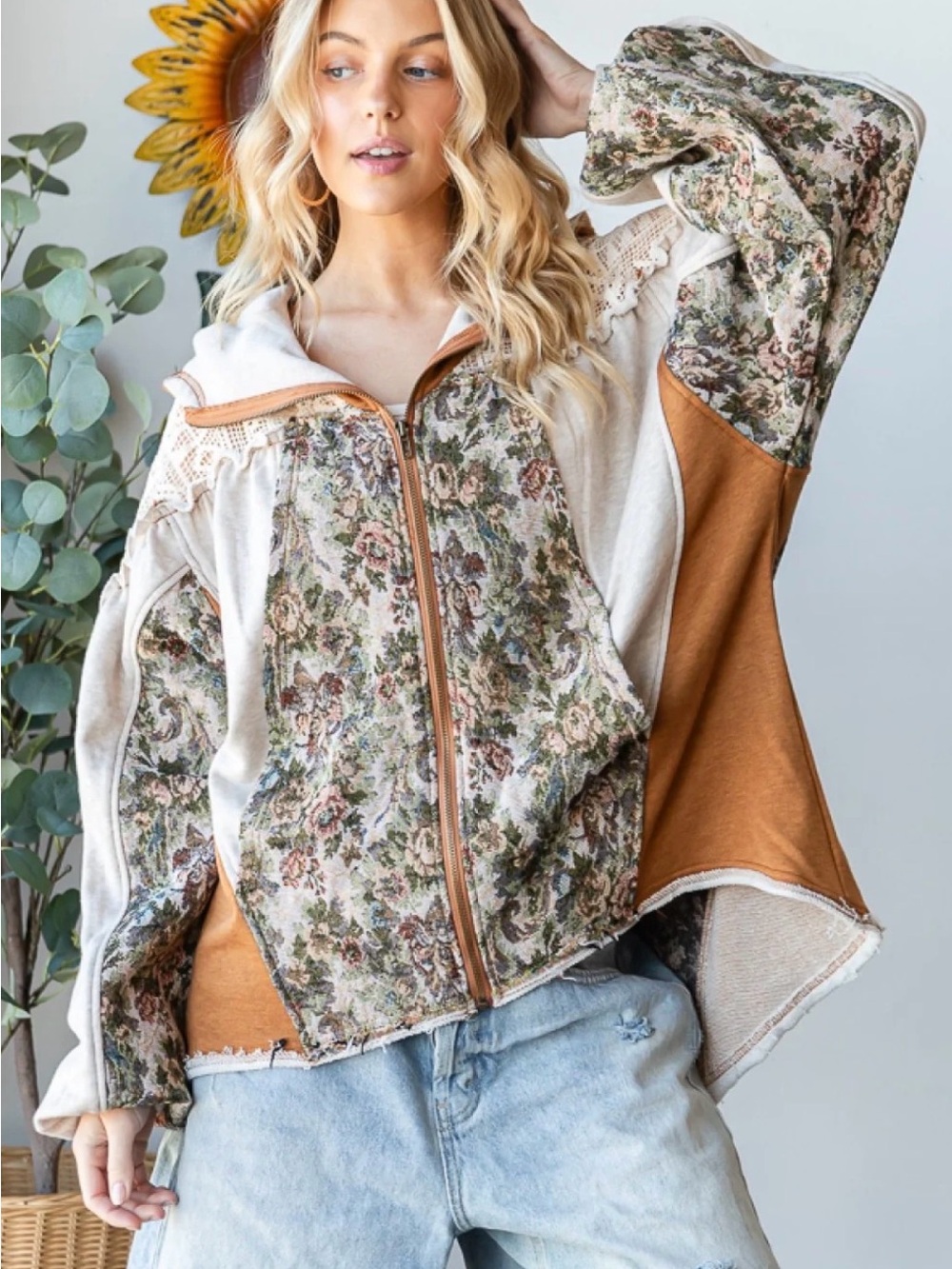 Oli & Hali Floral Patchwork Zip Hoodie in Cream & Tan size small GREAT QUALITY!!